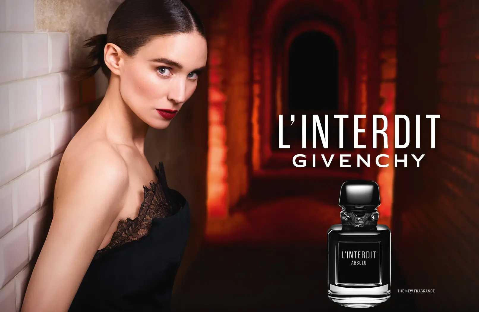 Rooney Mara, nouvelle égérie du parfum L'Interdit de Givenchy